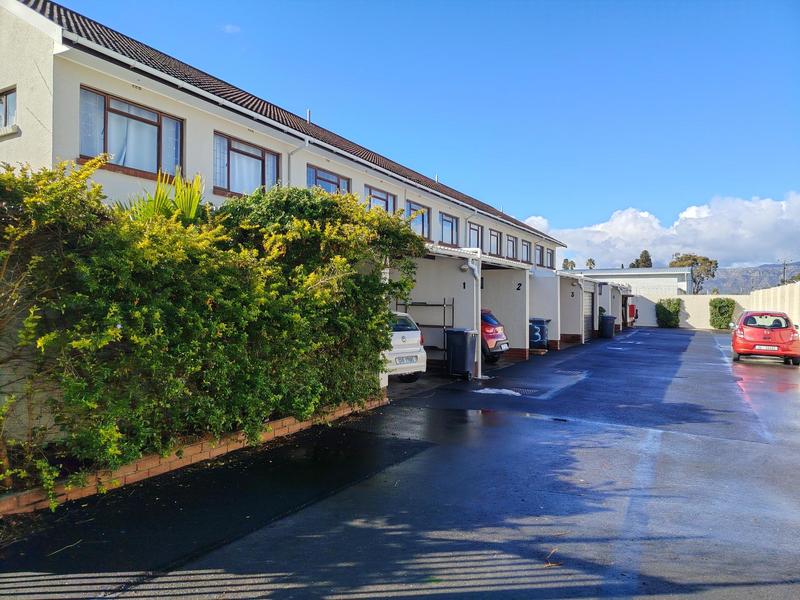 3 Bedroom Property for Sale in Somerset West Western Cape